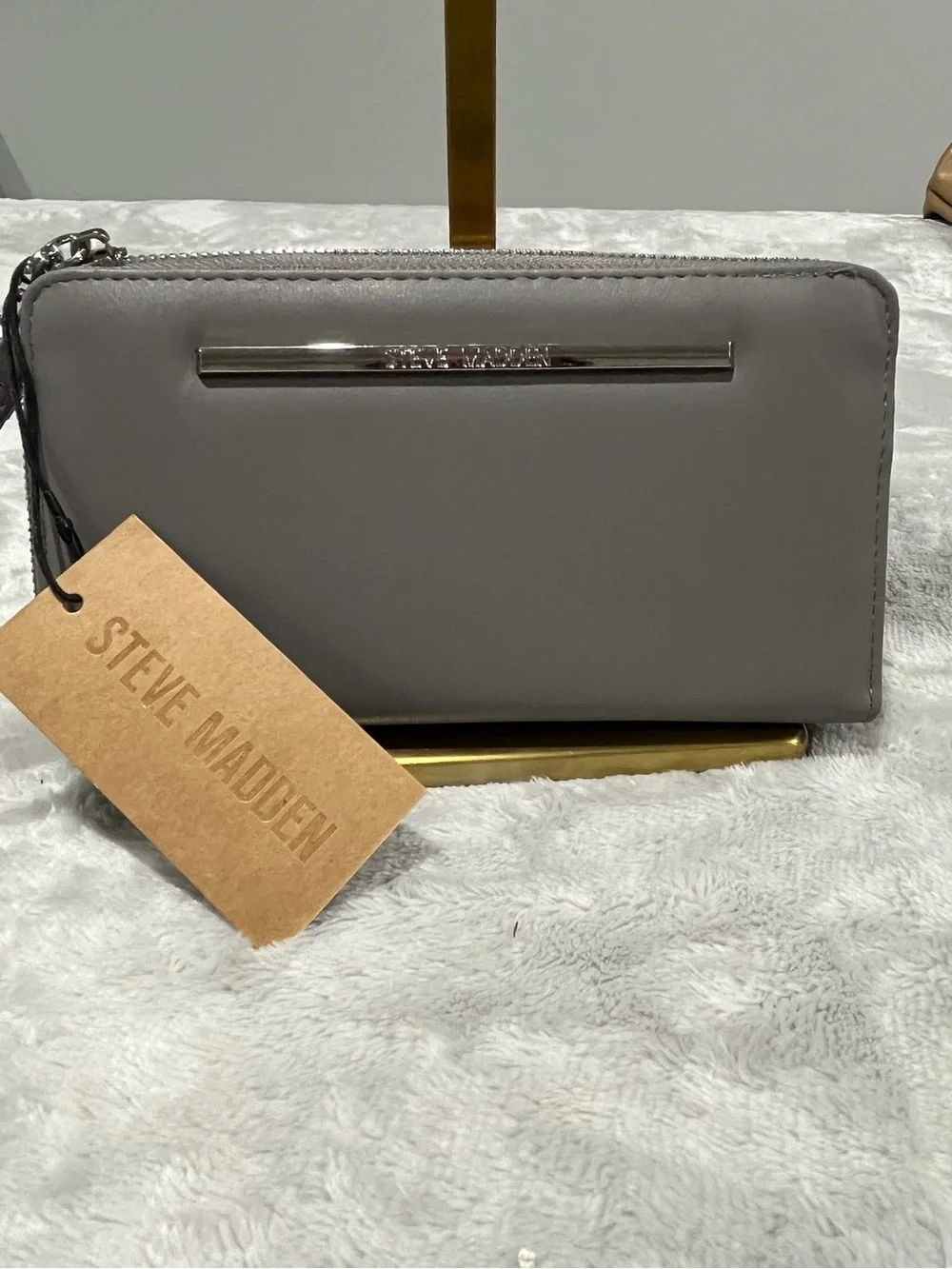 NWT Steve Madden BZippy Zip-Around Wallet Wristlet in Gravity Grey